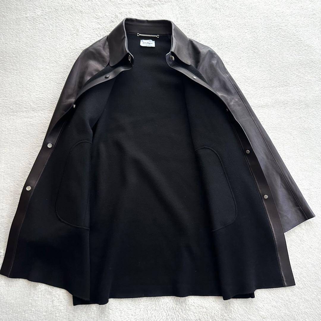 美品　現行　サルヴァトーレフェラガモ　ラムレザー　コート　ガンチーニ　シルク混