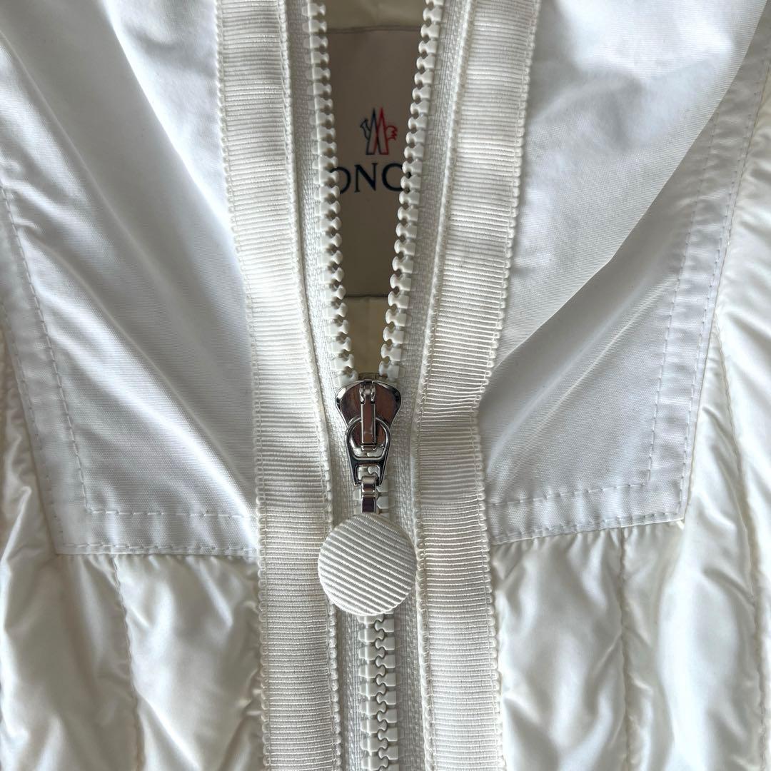 モンクレール　ベスト