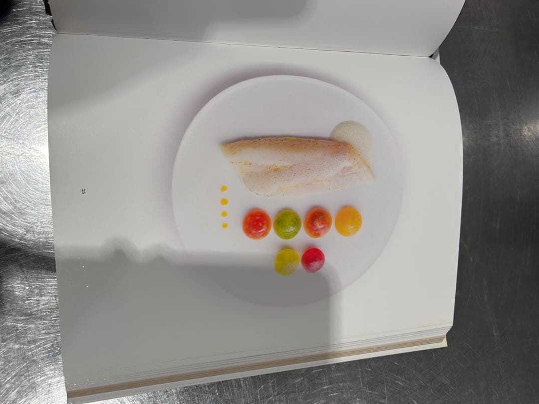 フランス料理本　LE LIVRE BLANC 洋書 アートブック デザイン本