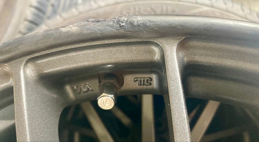 ENKEI PFM1、 M.A.T. Process 17インチアルミホイール