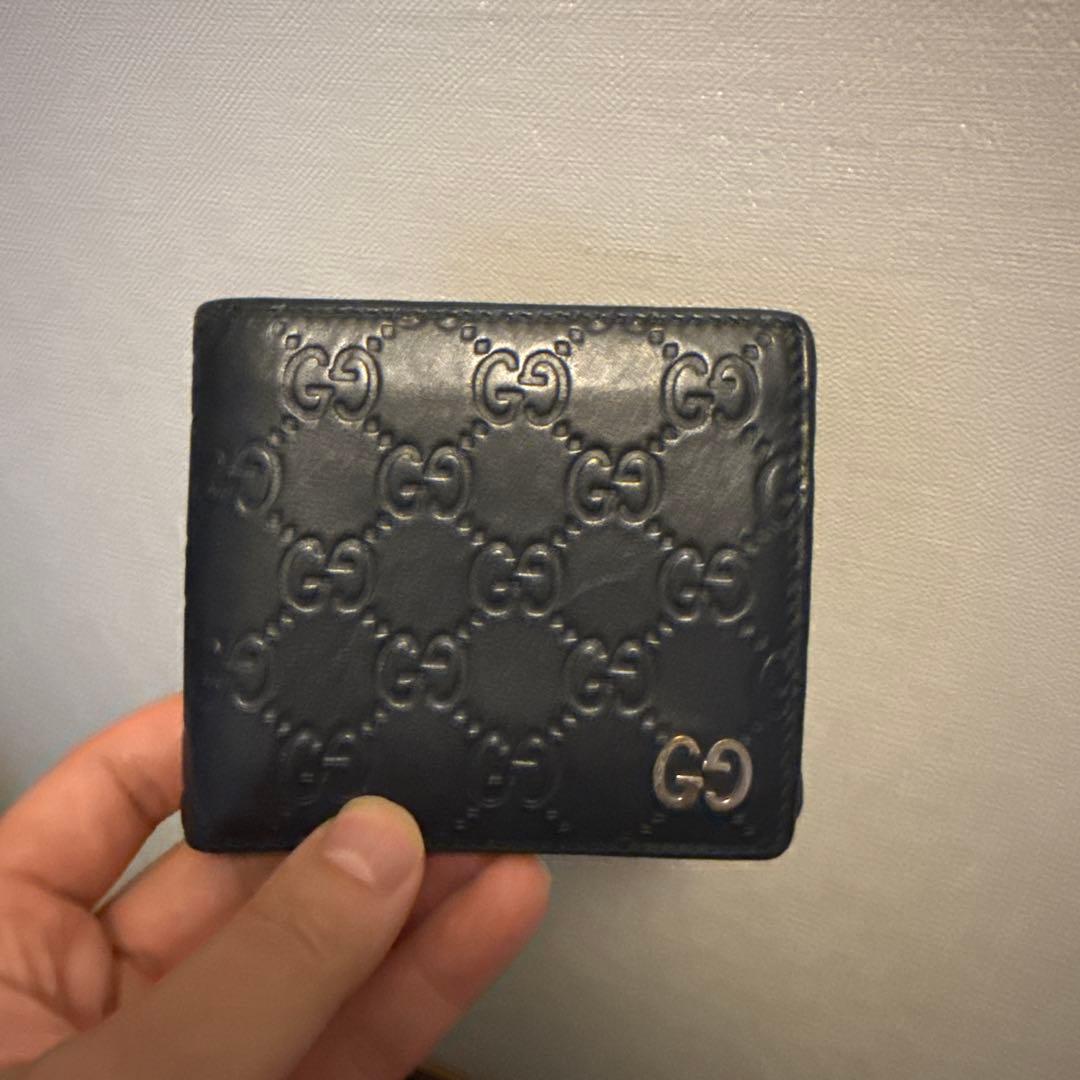 グッチ二つ折り財布