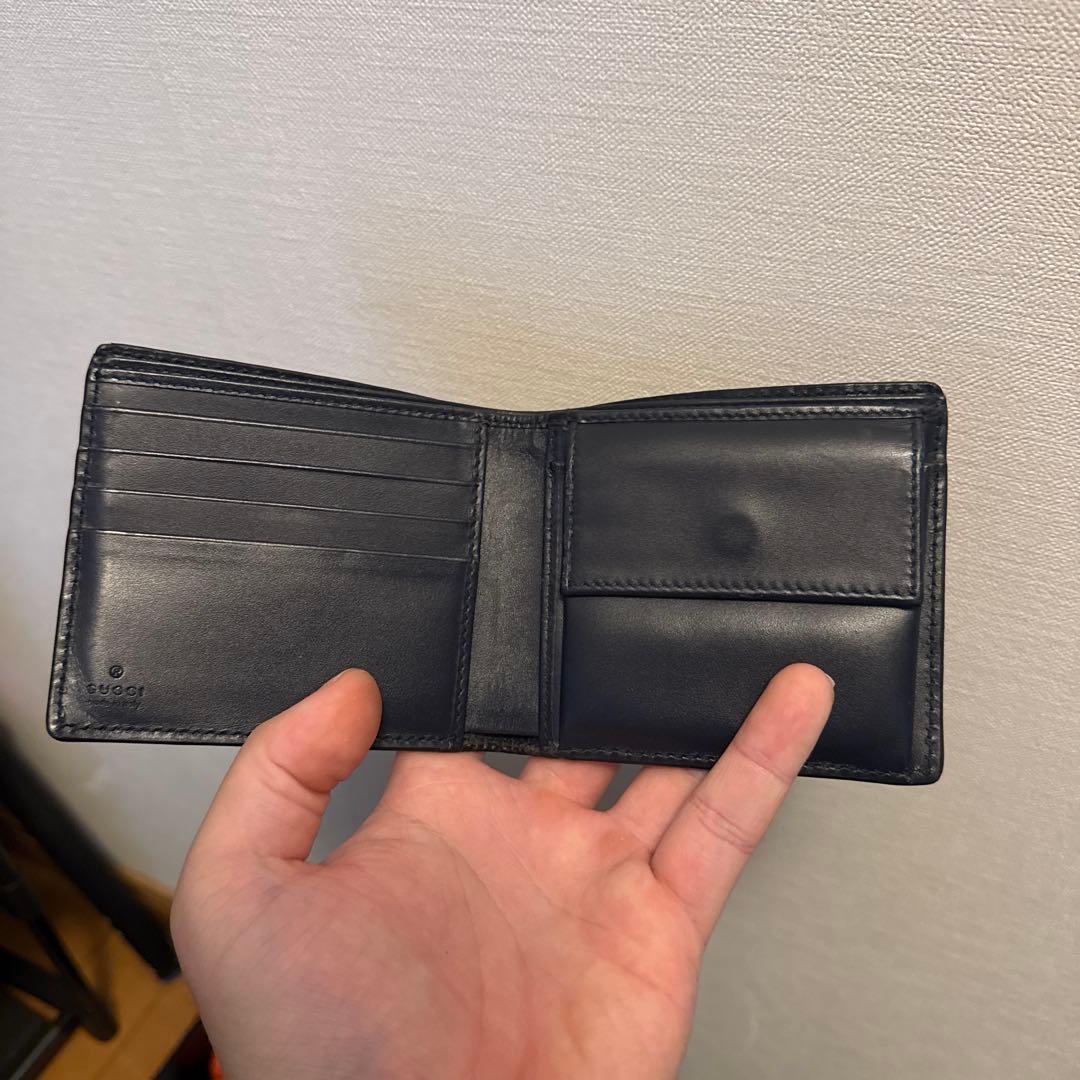 グッチ二つ折り財布