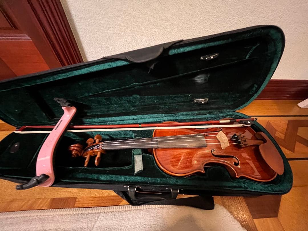 バイオリン 4/4サイズ ケース・弓・肩当て付