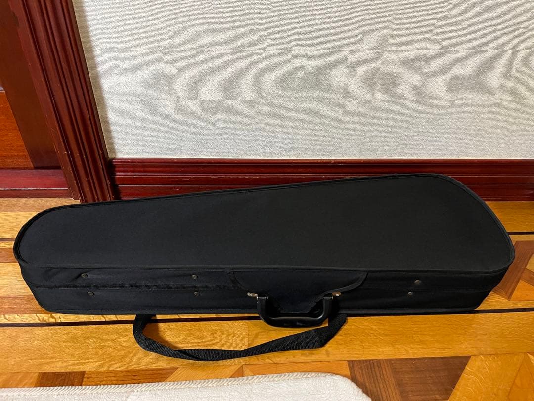 バイオリン 4/4サイズ ケース・弓・肩当て付