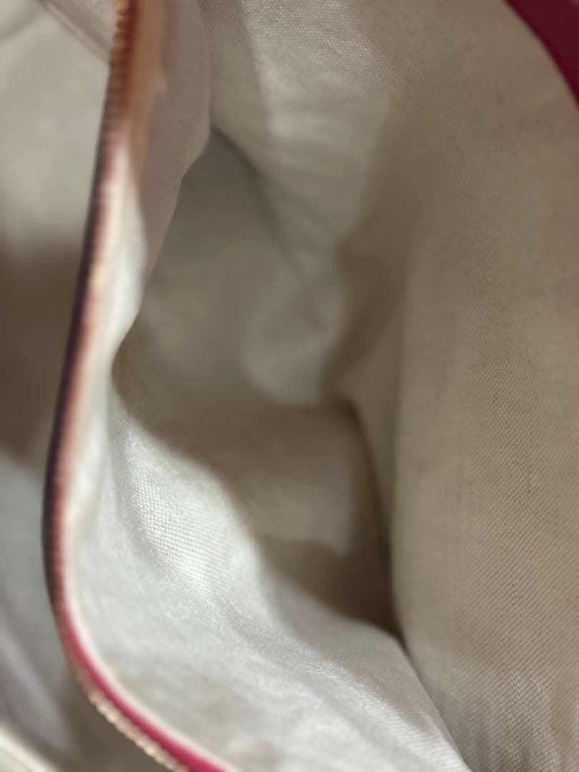 Gucciレザーピンク トートバッグA4入ります保存袋付き