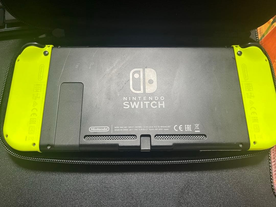 Nintendo Switchイエロー