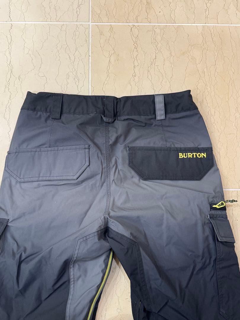 一回のみ使用　BURTON スノーボードパンツ ブラック/イエロー M