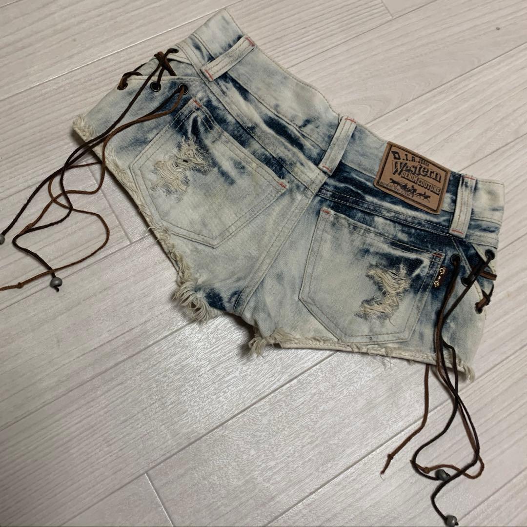 d.i.a. デニムショートパンツ