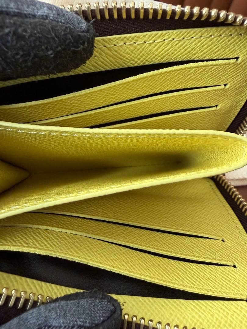 Louis Vuitton ポルトフォイユノアコンパクト