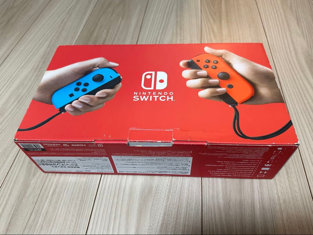 Nintendo Switch 本体【Joy-Conグリップ＋付属品】