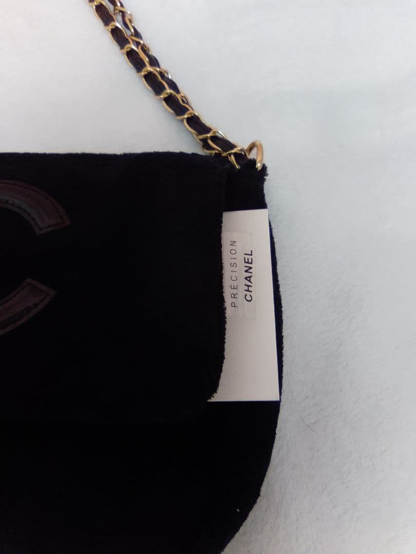 CHANEL ノベルティ ブラックショルダーバッグ ブラックロゴ付き