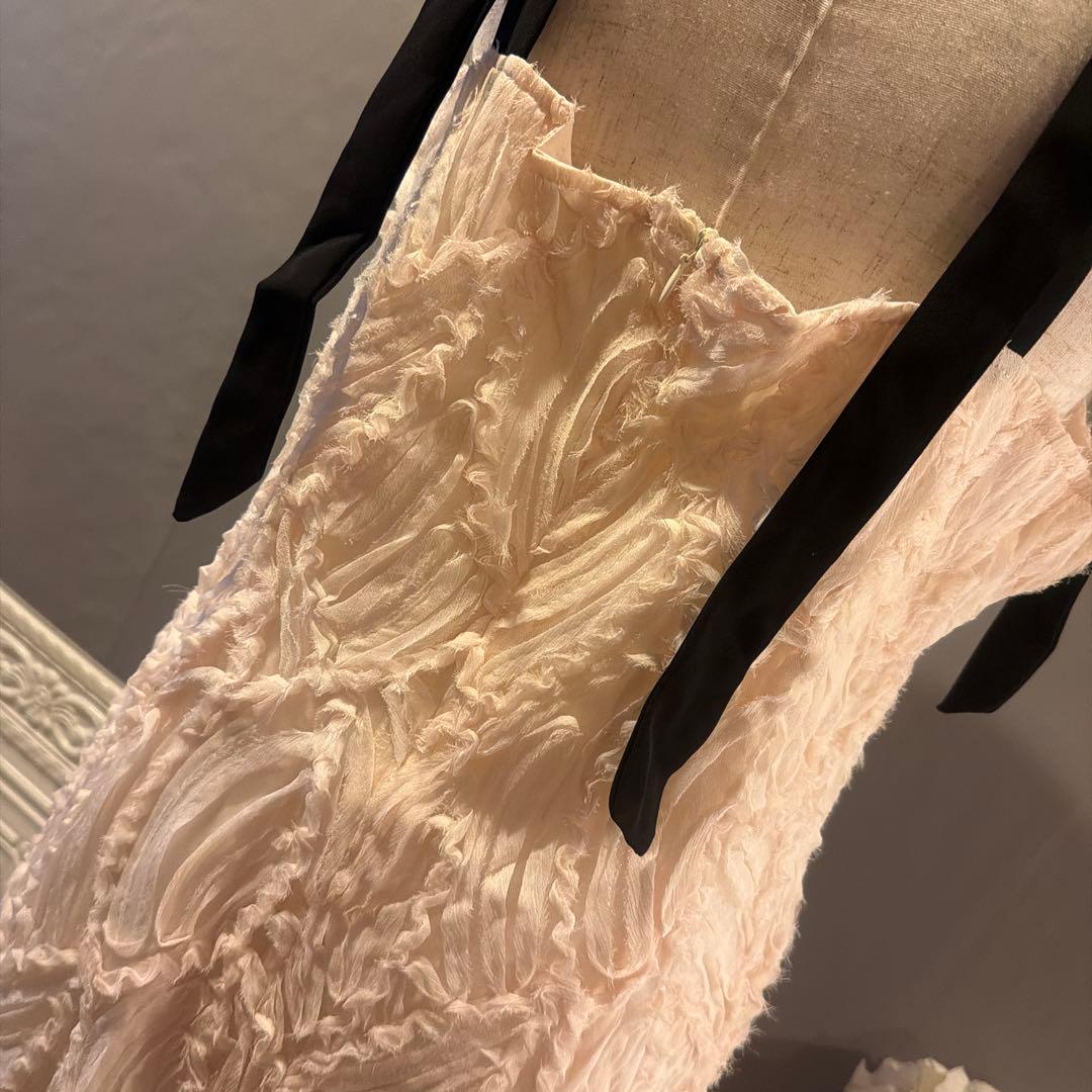 【2万円】sample sale ブラックリボン　立体刺繍デザイン　ワンピース