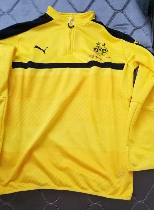 サッカー、ドルトムント、選手仕様、ウォームアップスーツ上下、サイズは海外製XL