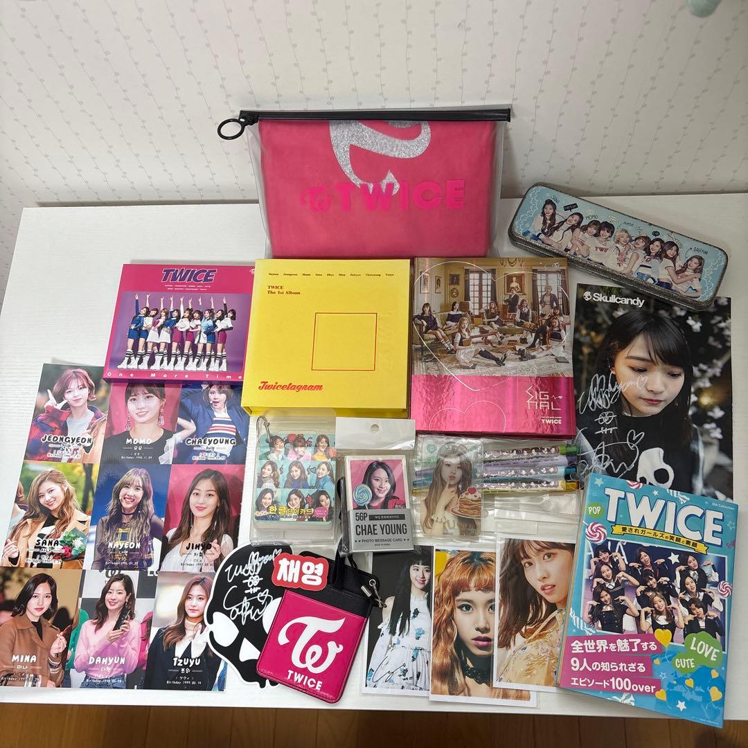 TWICE タオルアルバムCDカード本ペンケース18点セット