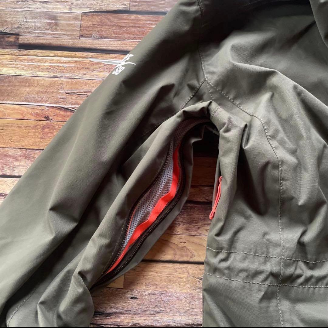 スノー仕様のNIKE SBジャケットHUDSON PARKAナイキSB(S)