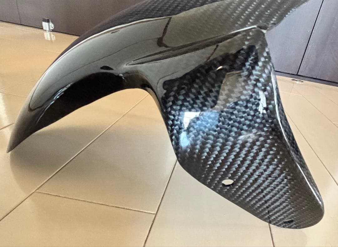 【売ります買います】カーボンフロントフェンダー 4・5型シグナスX]