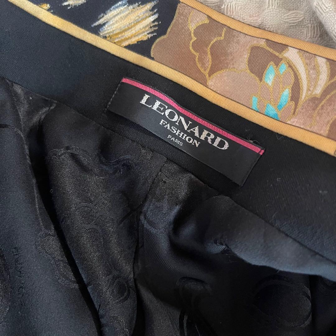 レオナール　テーラードジャケット　11号　黒　花柄　トリムデザイン