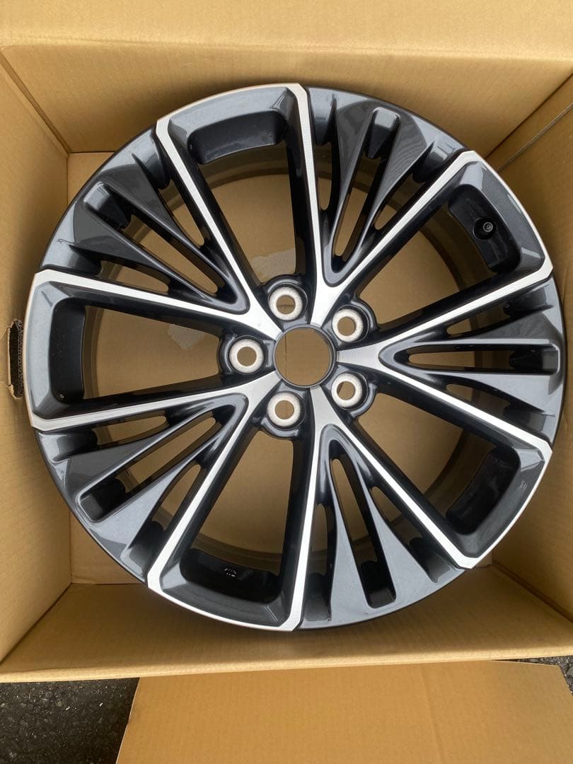 60プリウス　純正　アルミホイール4本　新車外し