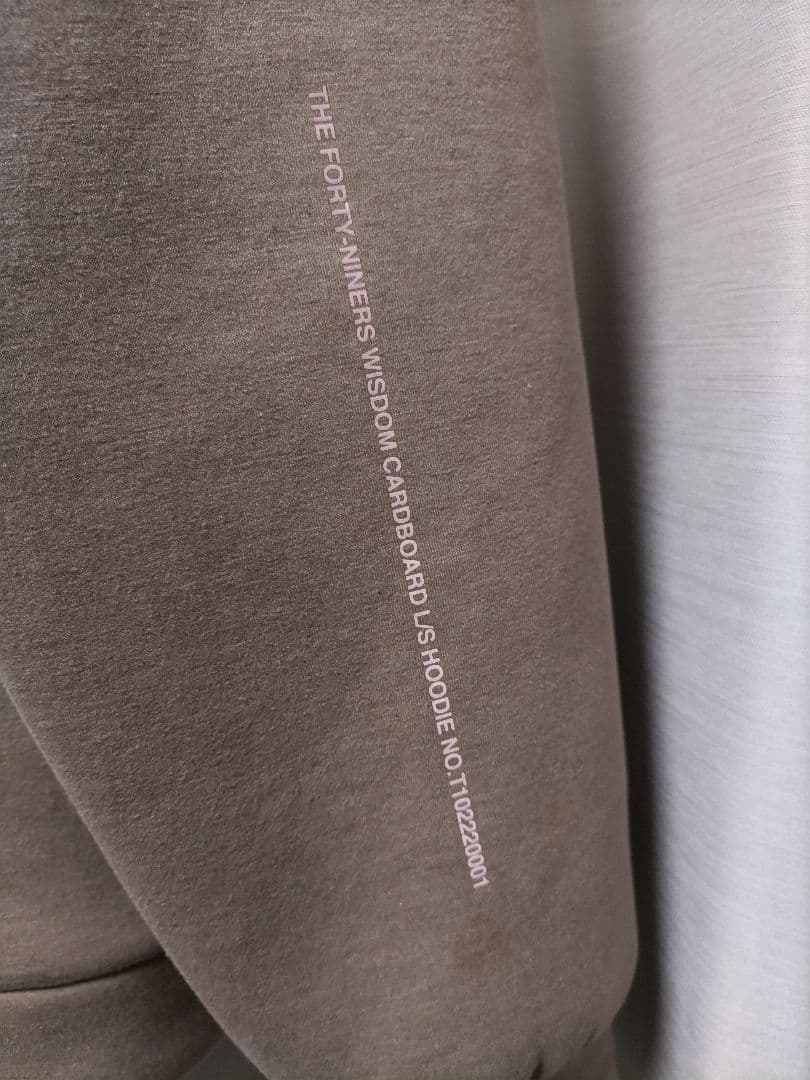 TFW49 プルオーバー　パーカー　ベージュ