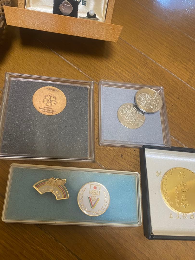 遺品整理　アクセサリー　記念メダル　アンティーク　時計　まとめ