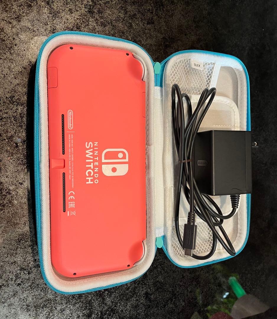 ニンテンドー　Switch lite 本体　ピンク　ケース付き