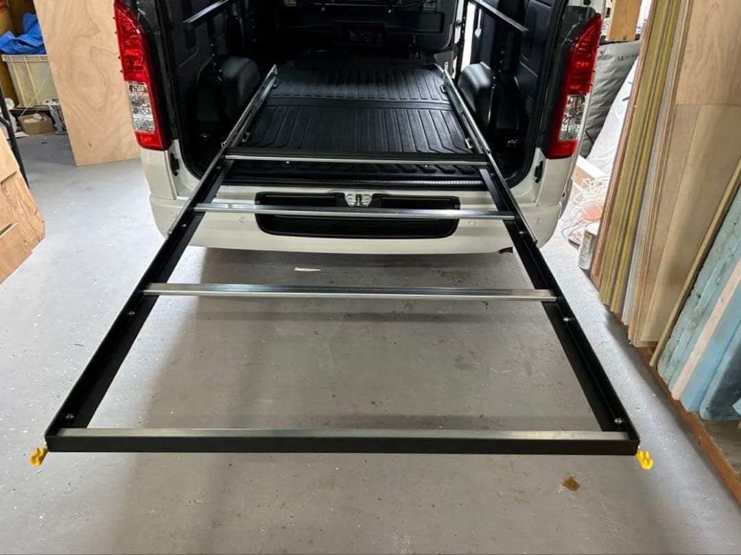 発送は年明け　ハイエース スライドフロア 150cm 棚板、フェルト付フルキット