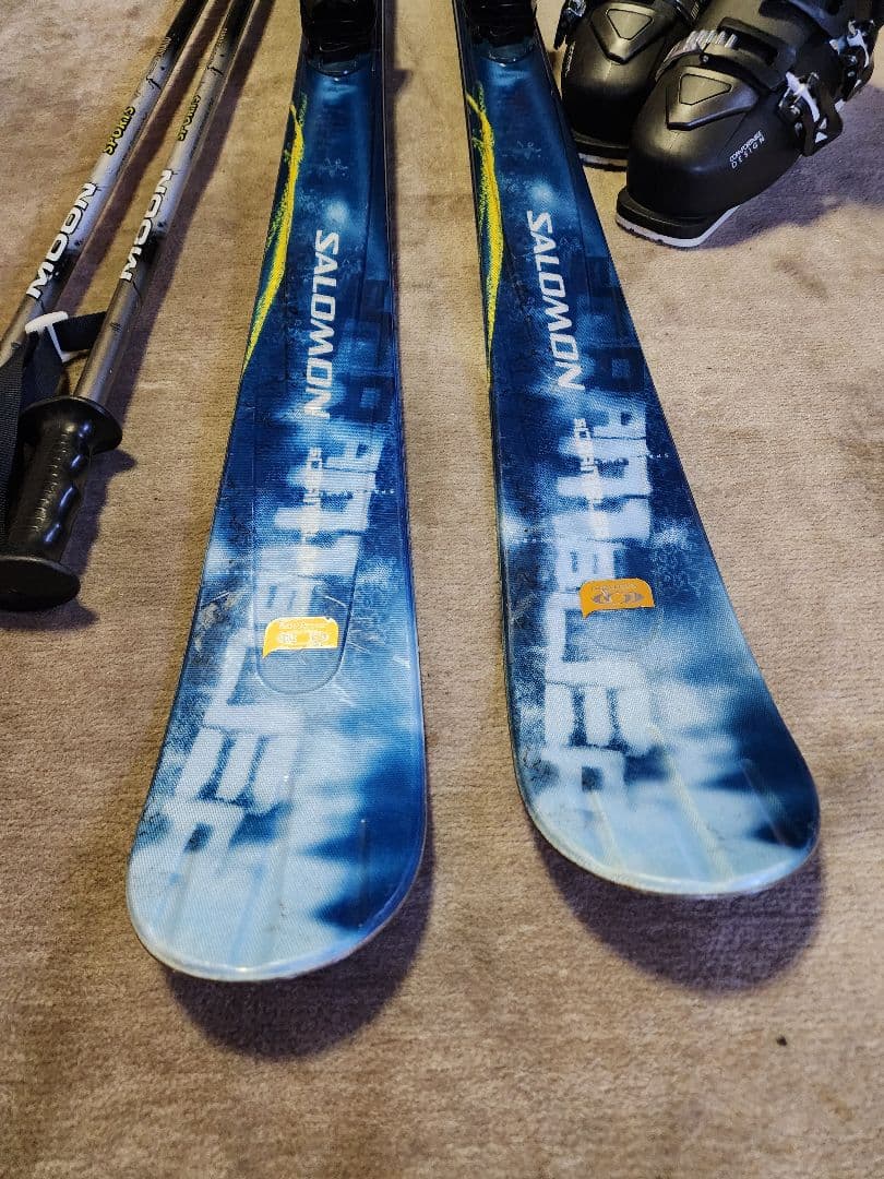 salomonカービング165☆ブーツ25～25.5☆ストック120　セット