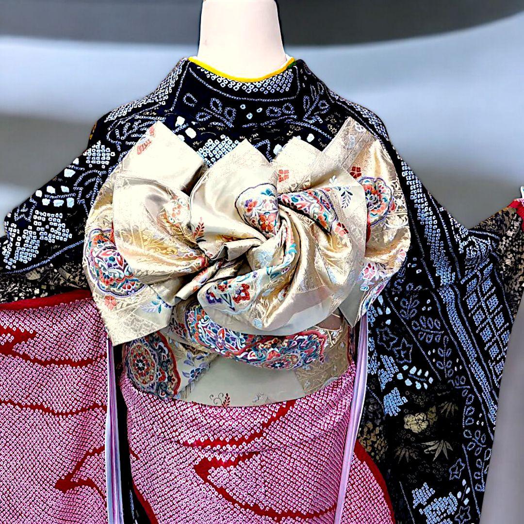 極上品♥憧れの総絞り本鹿子♥最終価格！♦振袖単品販売♥金駒♥鉄板人気の紅白黒