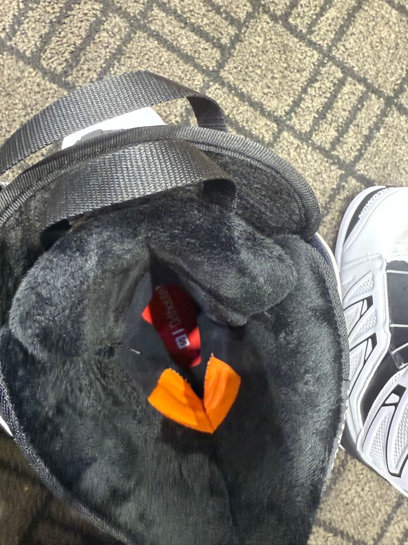 Salomon スノーボードブーツ ホワイト/ブラック