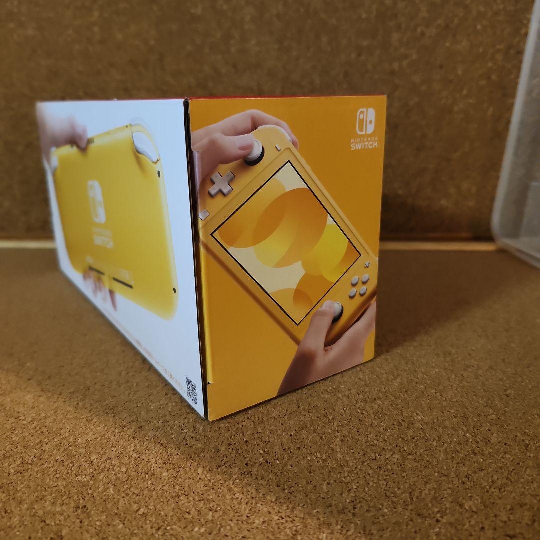 Nintendo Switch Lite イエロー　未使用