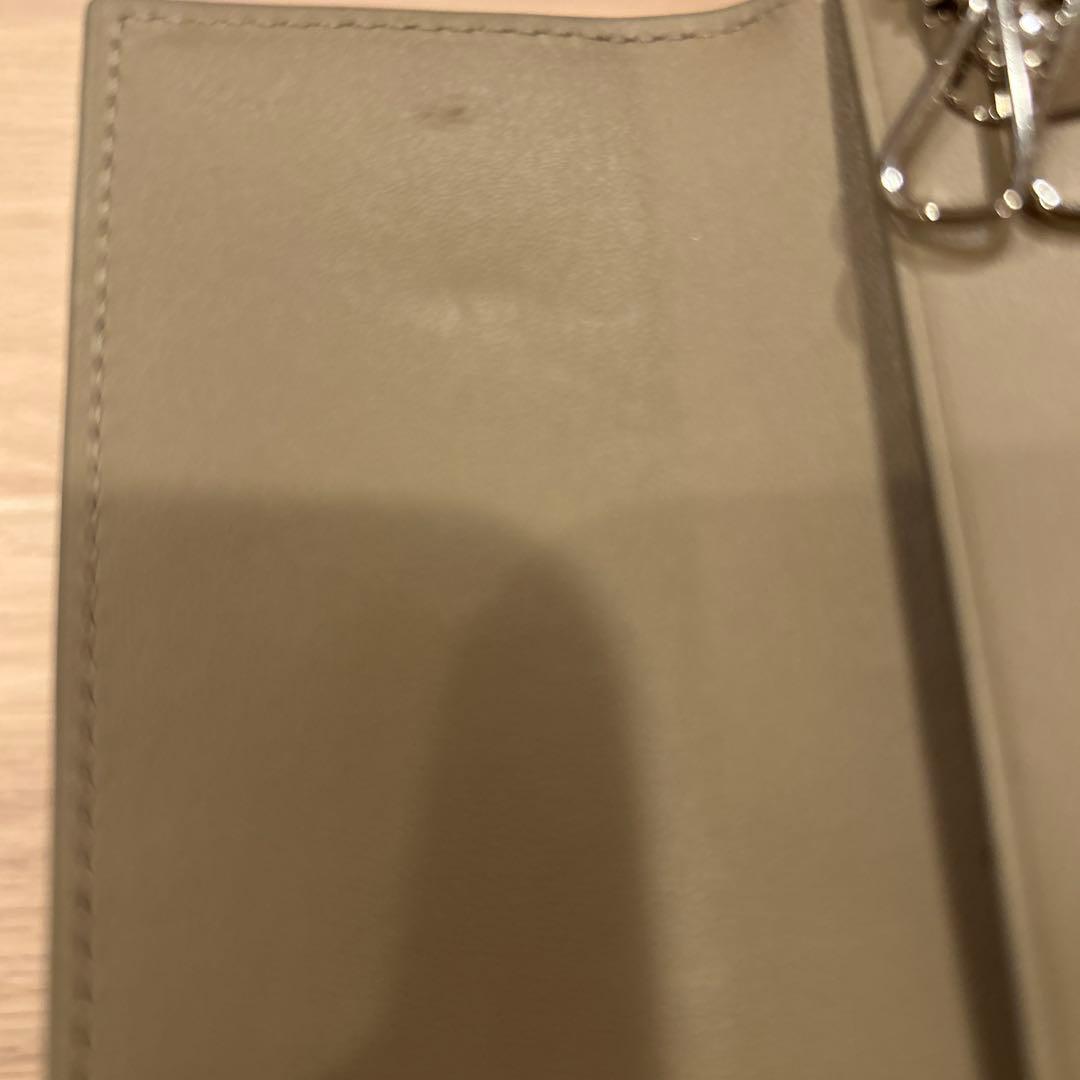 【BONAVENTURA】スリム キーケース エンボスクロコレザー(グレージュ)