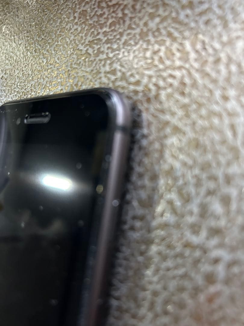 iPhone ブラック 初期設定中　64GB