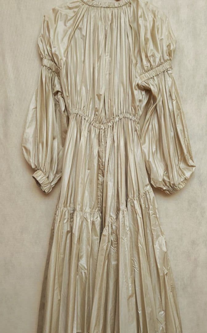 LANVIN en Bleu ライトタフタドレスコート