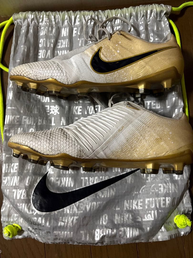 NIKE ファントム ヴェノム エリート SE FG