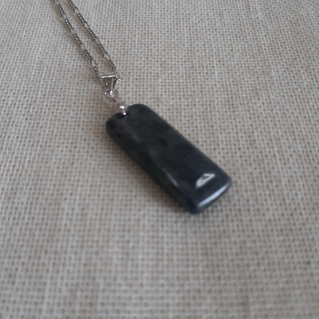 糸魚川翡翠ネックレス(はち)