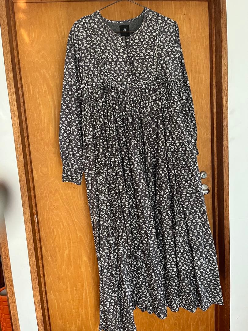 最終価格メゾンドソイル　花柄マキシ丈ドレス