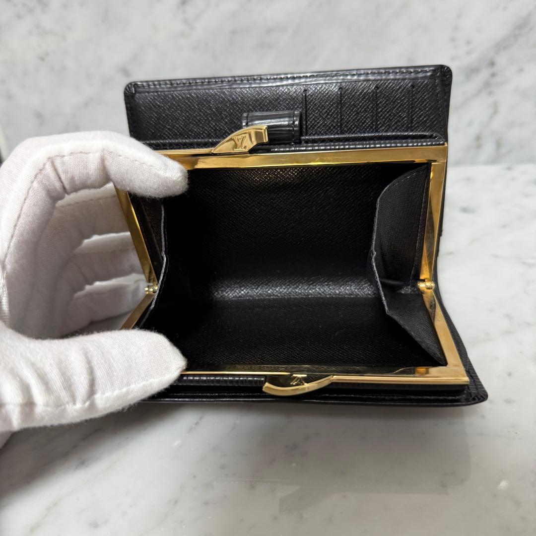 LOUIS VUITTON ルイヴィトン 二つ折り財布 エピ ブラック がま口