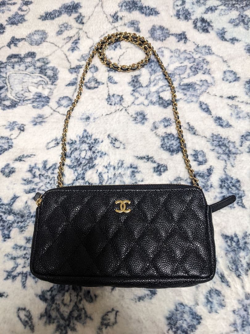 チェーンショルダーウォレット