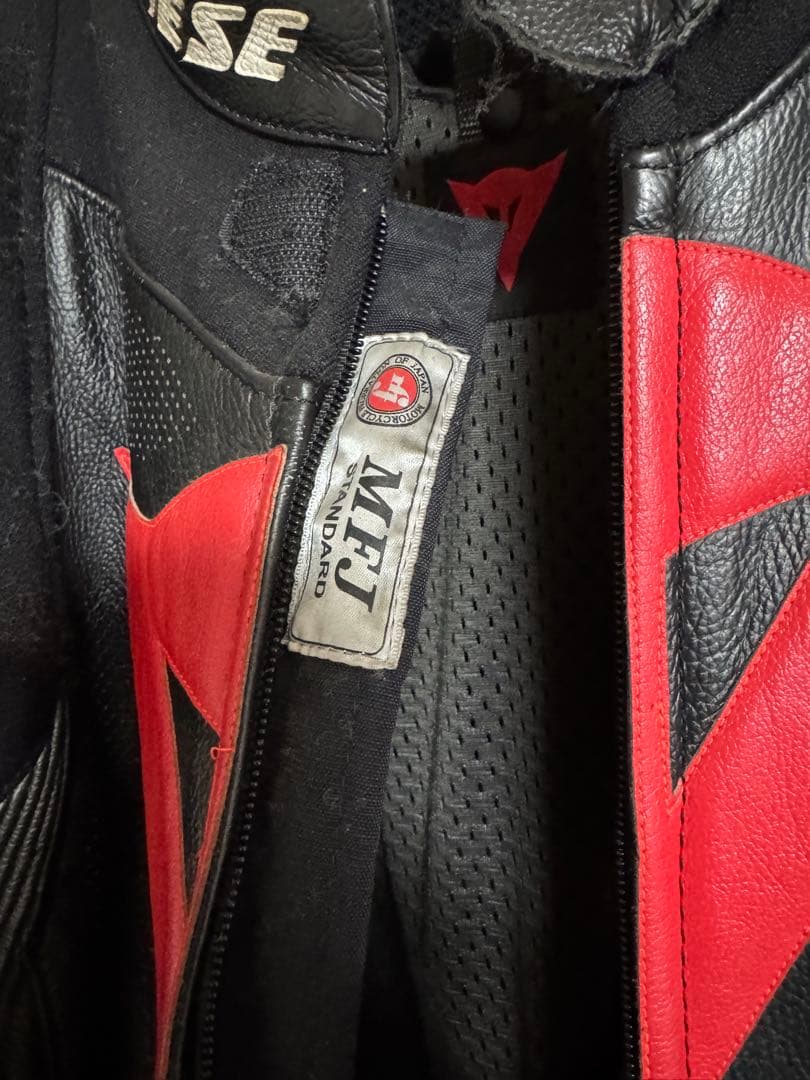 【最終値引き‼️】Dainese ダイネーゼ　革ツナギ 黒/赤