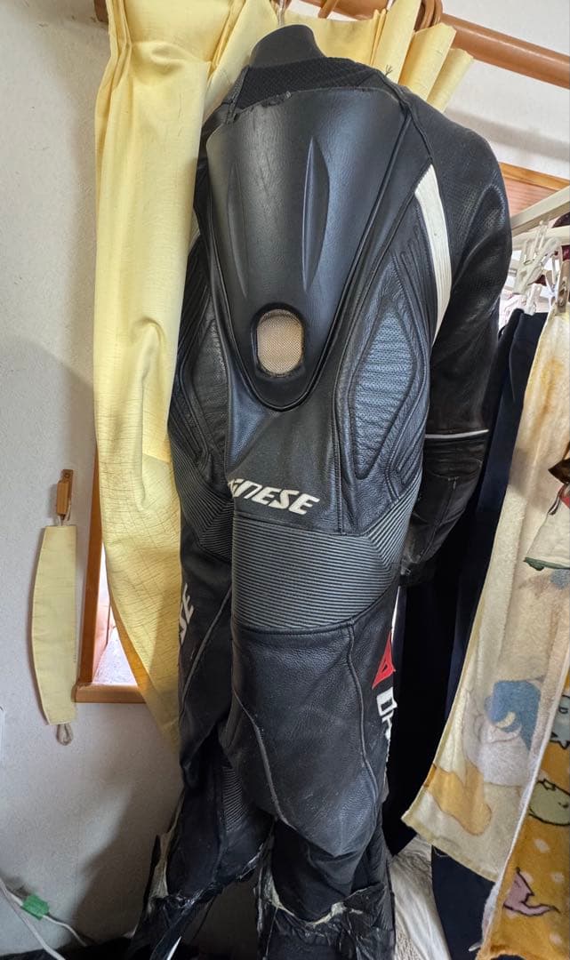 【最終値引き‼️】Dainese ダイネーゼ　革ツナギ 黒/赤