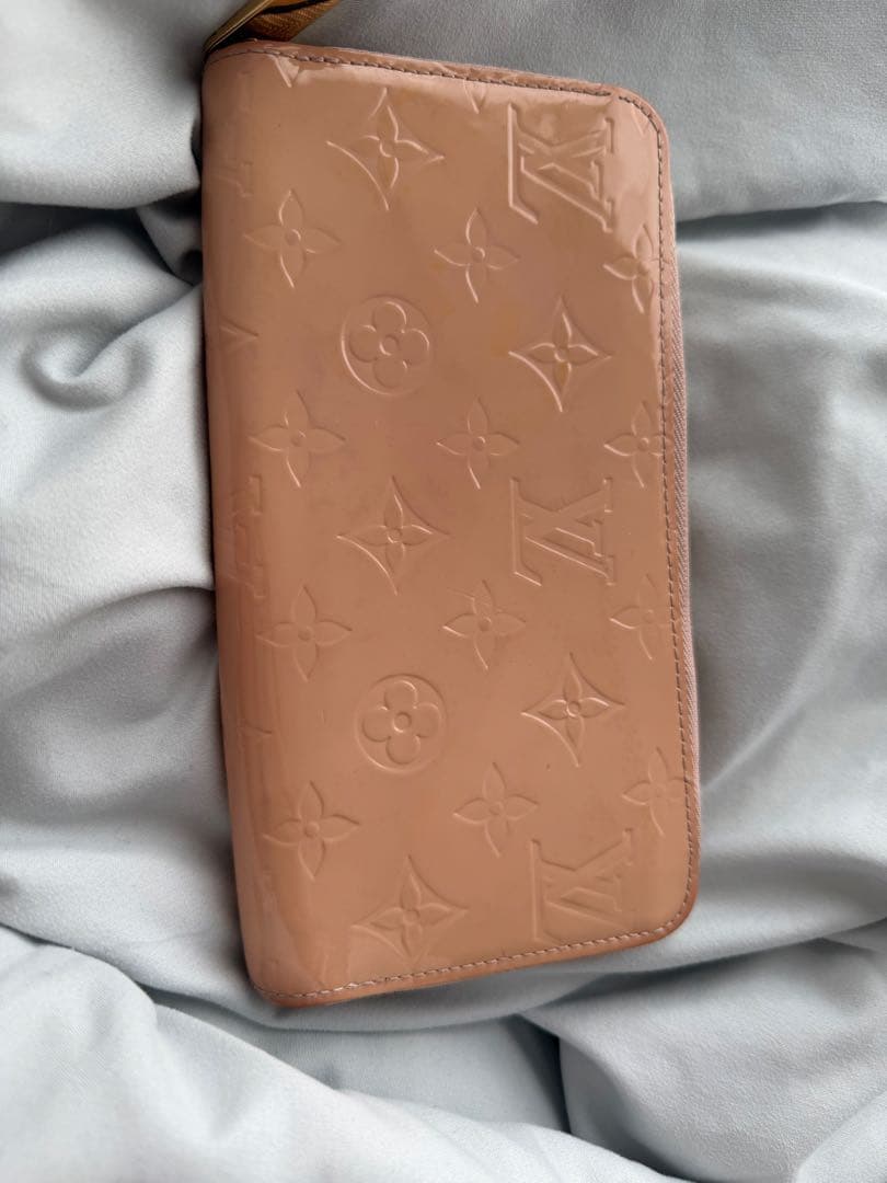 ルイヴィトン　ラウンド 長財布 ヴェルニ　ローズ　ピンク