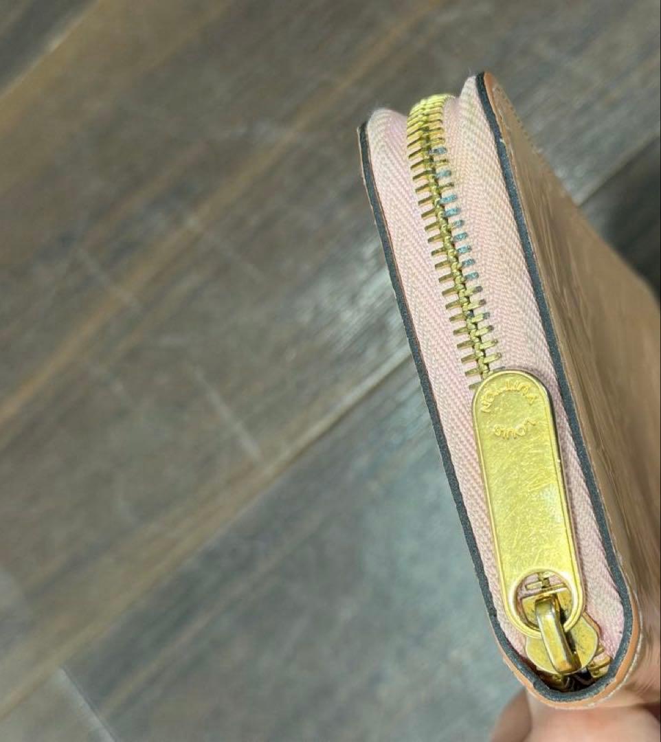 ルイヴィトン　ラウンド 長財布 ヴェルニ　ローズ　ピンク