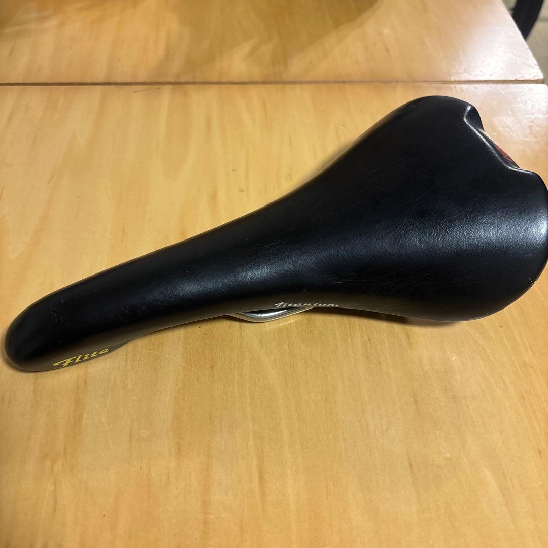Selle Italia 黒 レザーサドル