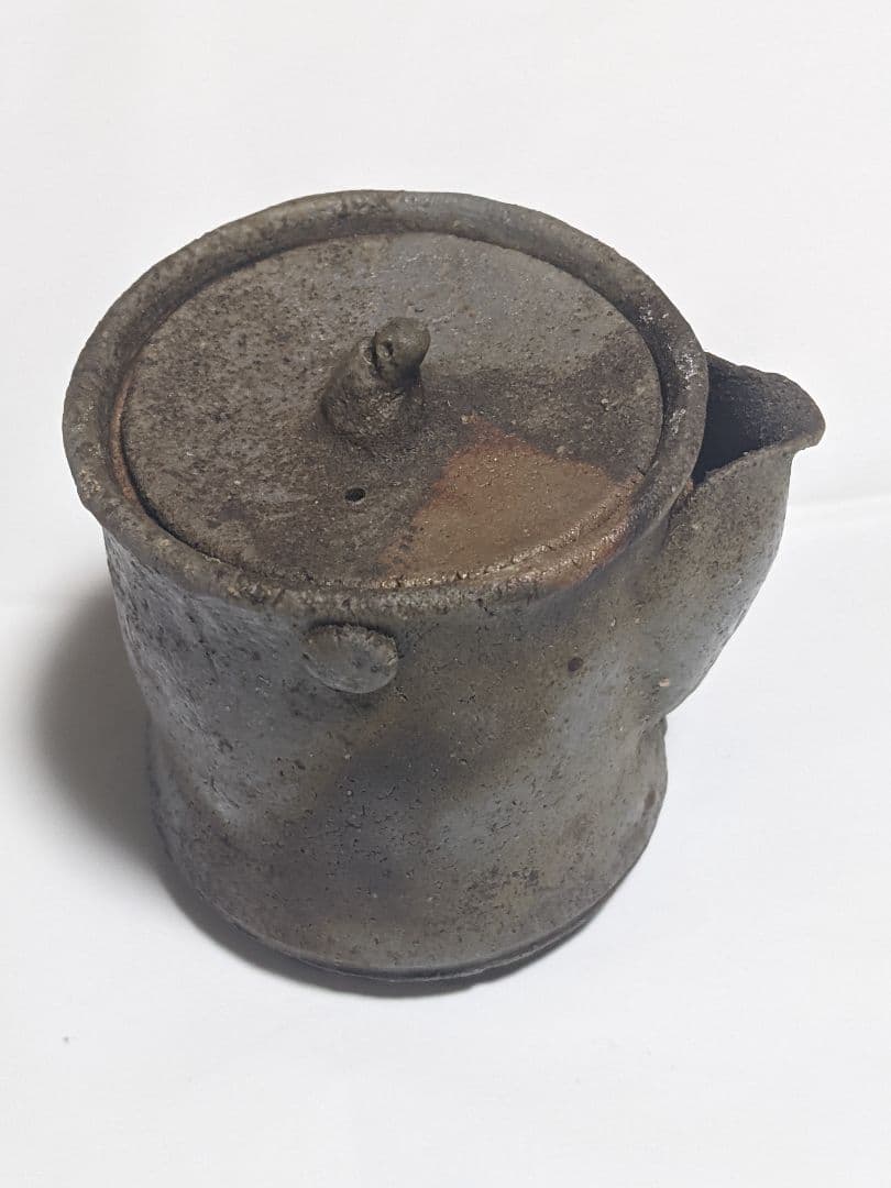 宝瓶（陶印あり）箱なし、説明書なし。