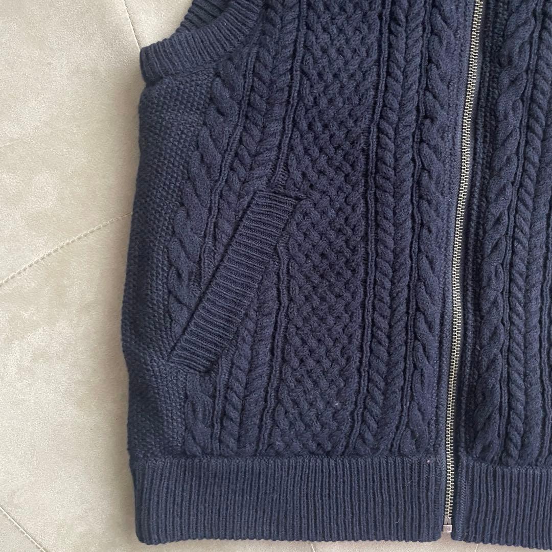 新品未使用 自由区　ダウンベスト　リバーシブル　XL ニット　切替　ネイビー