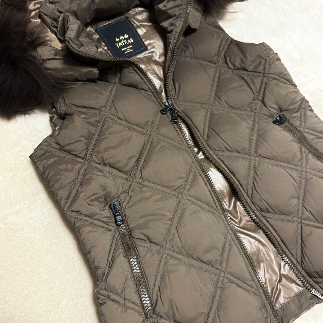 美品 タトラス DESDEMONA ダウンベスト フード ファー キルティング
