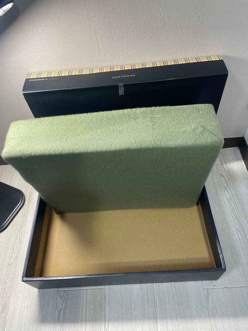 未使用品　BURBERRY バーバリー ウール100% 毛布　ブランケット