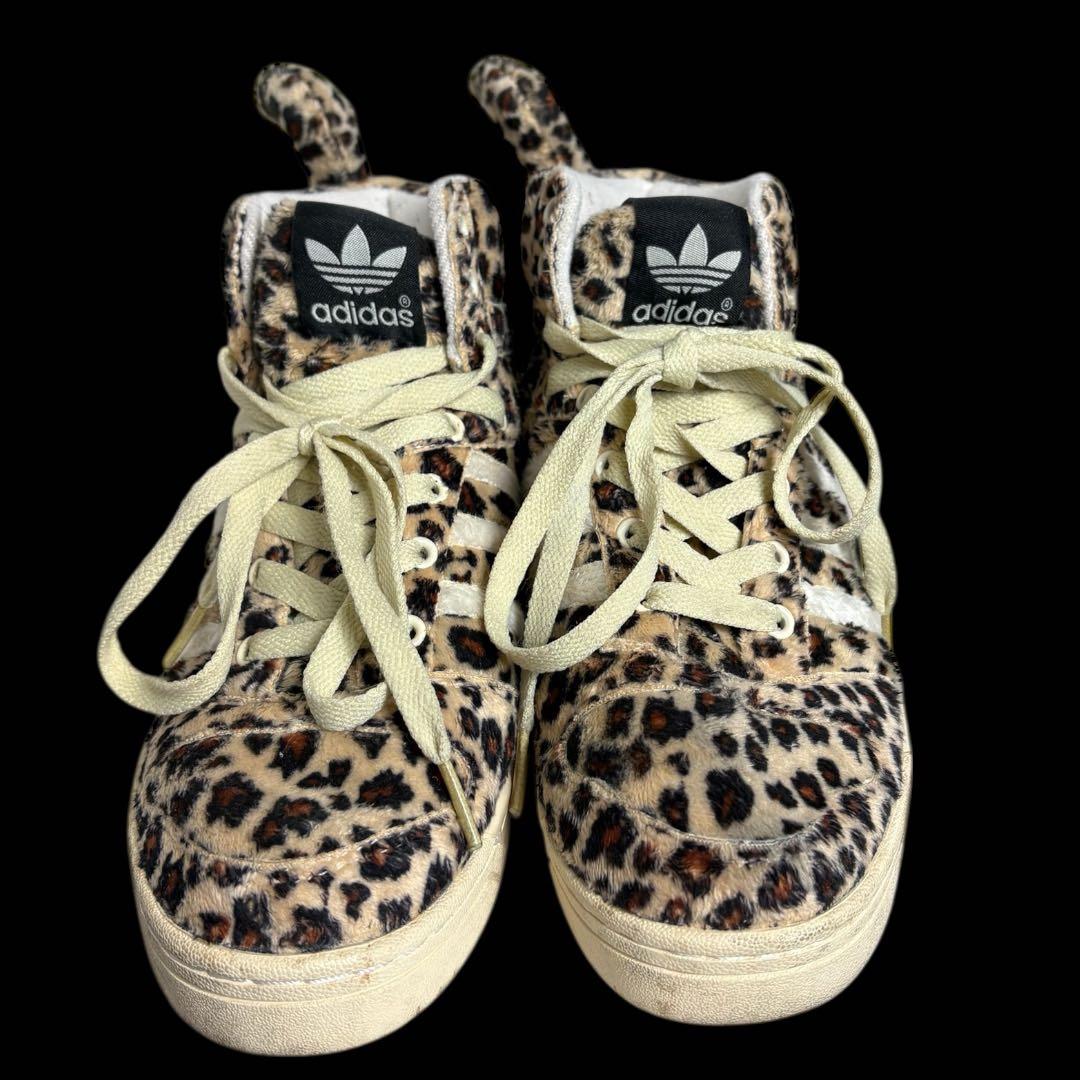 adidas ジェレミースコット　ヒョウ柄 スニーカー