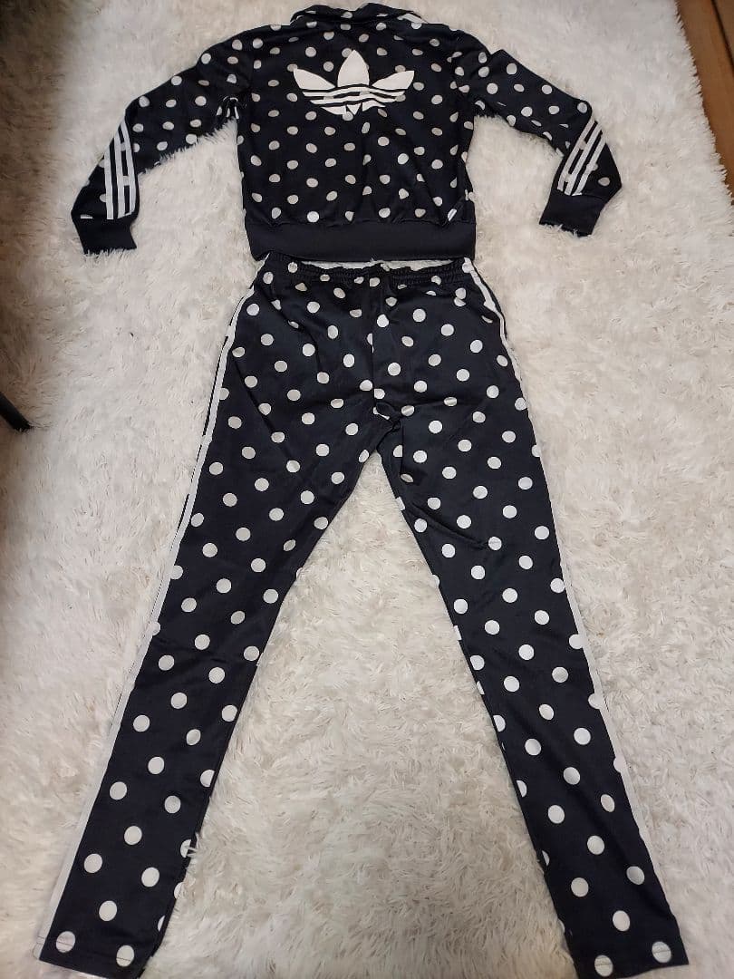 adidas 水玉模様 ジャージセットアップ