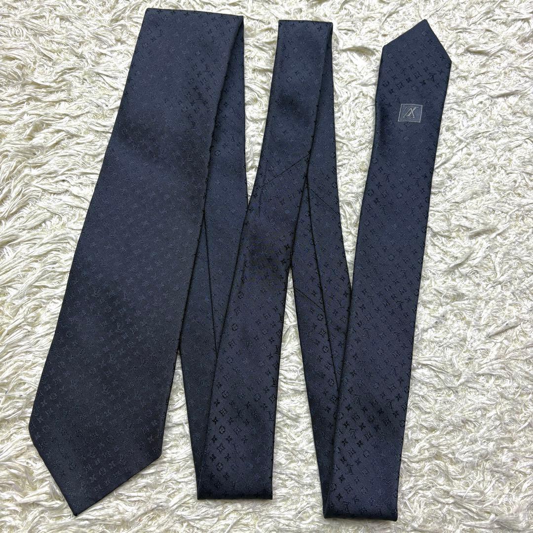 【極美品】ルイヴィトン シルクネクタイ モノグラム ミッシム クラヴァット LV